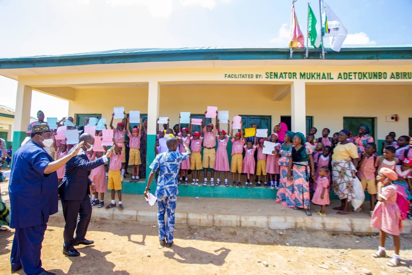 SenatorAbiru_AgaPrimarySchoolCommissioning_4.jpg