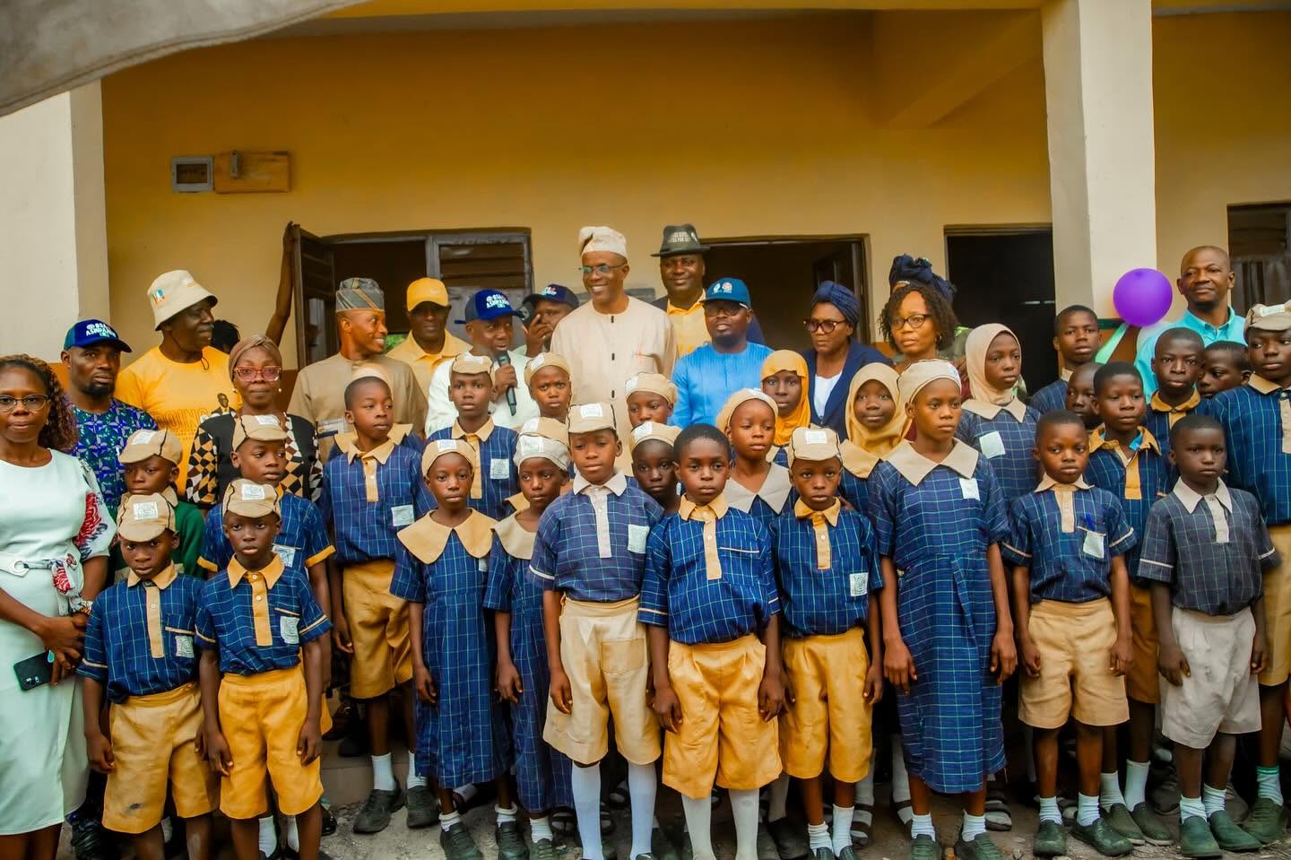 SenatorAbiru_ClassroomConstructionsIkoroduWest,North_6.jpg