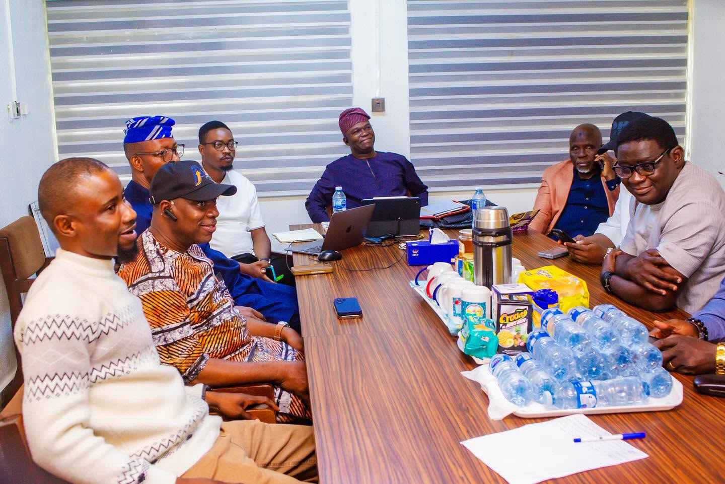 SenatorAbiru_Mhr_HoaHosting_5.jfif